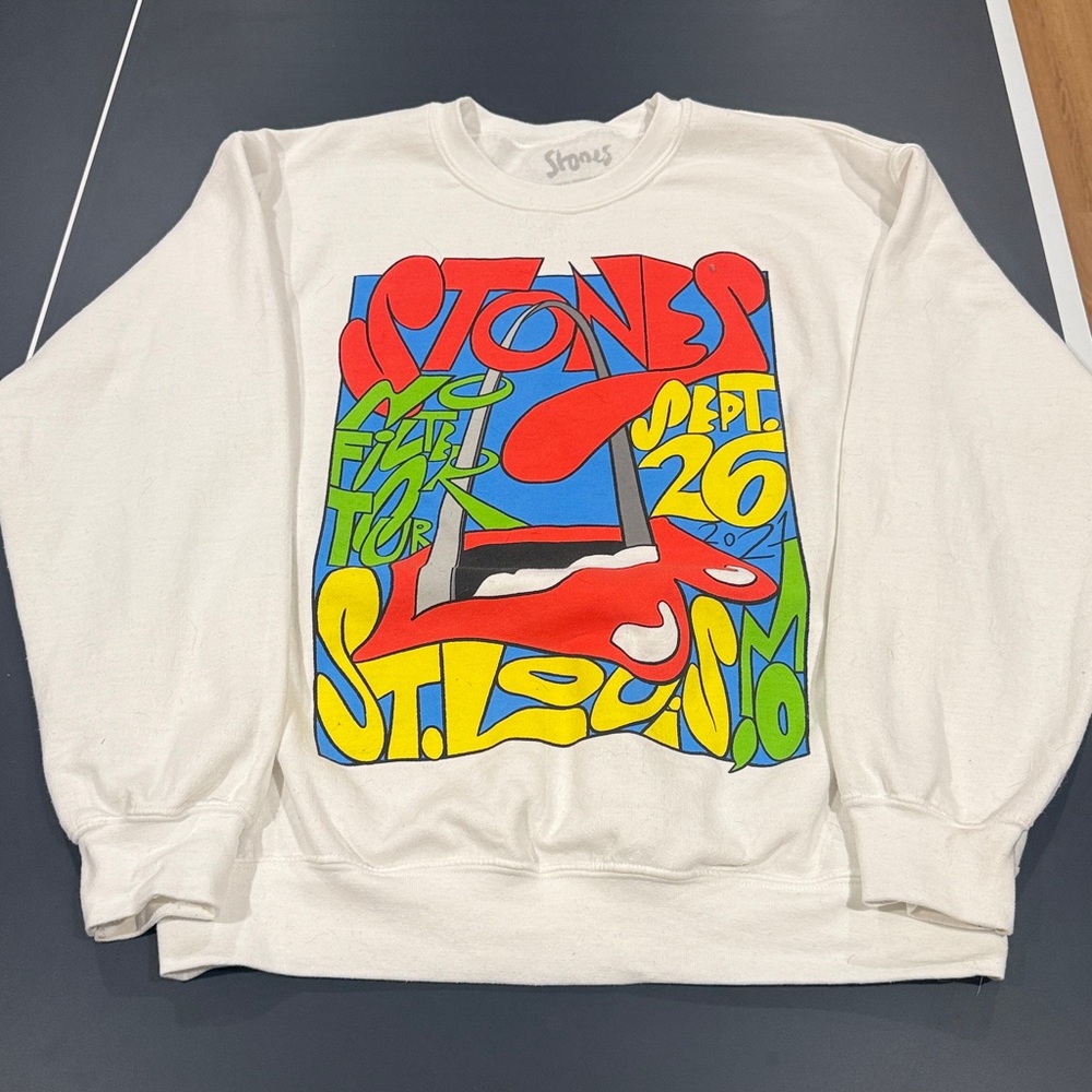 Bravado White Stones Sweatshirt St Louis concert merchandise